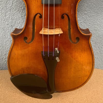 A Fine Violin by Pfretzschner image 1