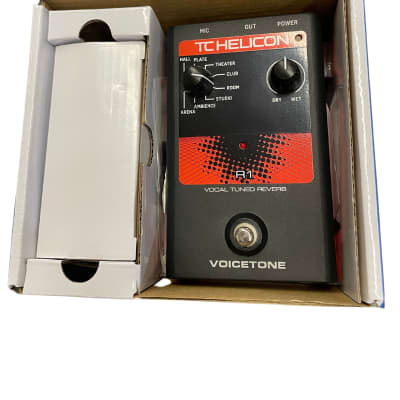 TC Helicon VoiceTone R1 | Reverb