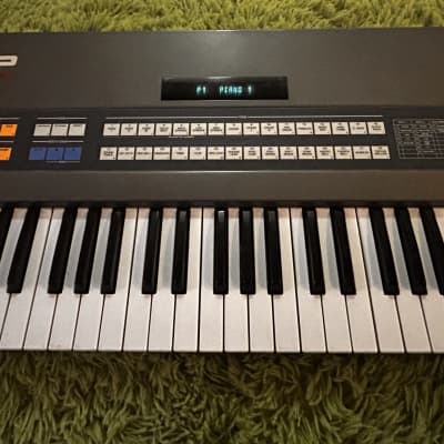 Roland JX-8P 61-Key Polyphonic Synthesizer 1984 - 1986 - Black with original hard case