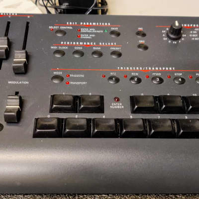 MATRIXSYNTH: E-Mu Launchpad Retro MIDI Controller - iPad