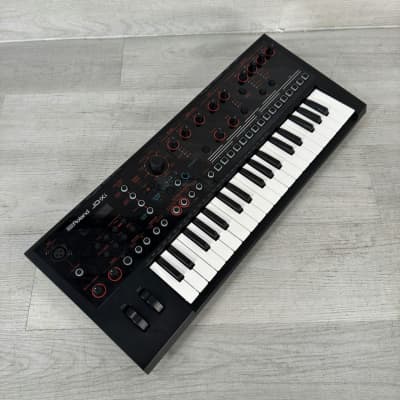 Roland JD-Xi Analog/Digital Synthesizer With Vocoder