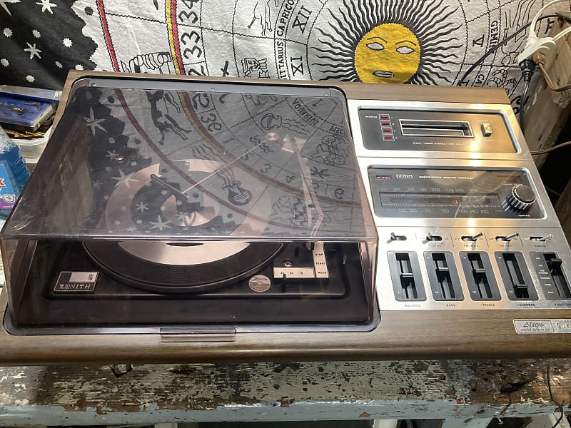 Zenith Allegro “wedge” 1970’s Reverb