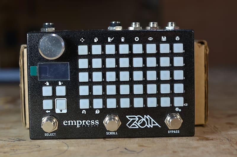 Empress Zoia Compact Grid Controller 2010s - Black image 1