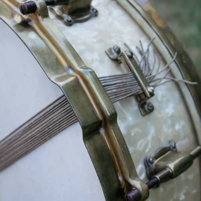 Vintage 1920s Leedy 'Full Dress' 14x4 Snare Drum in White Marine Pearl image 9