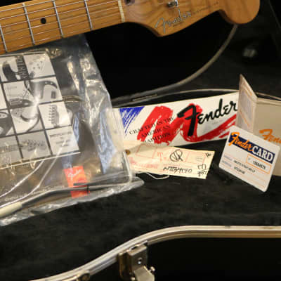 Fender American Standard Stratocaster 1997 Lake Placid Blue image 14