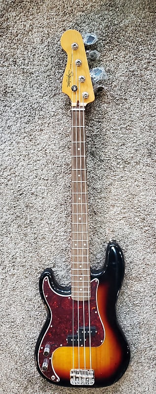 ベース Squier Classic Vibe Precision Bass Lefty Amazon | Squier by Fender エレキベース Classic Vibe '60s