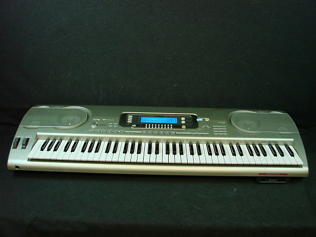 Casio WK-3700 76-Key Portable Workstation Keyboard W/Bag and