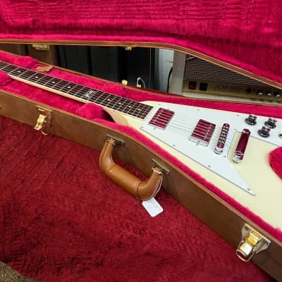 Gibson // Flying V 120th Anniversary 2014 - White | Reverb