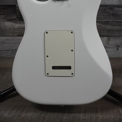 Fender Player Stratocaster Polar White image 7
