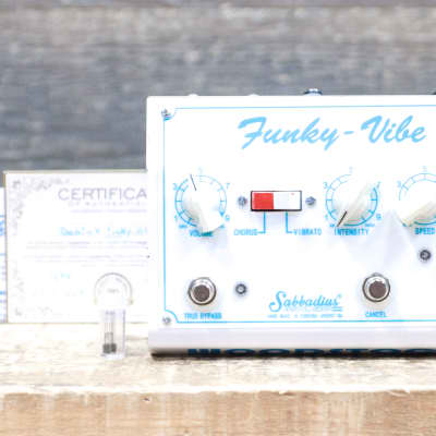 Sabbadius Custom Shop Funky-Vibe Woodstock Chorus Vibrato Effect Pedal w/Box image 7