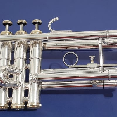 Getzen Eterna Large Bore 900S Model Silver Trumpet, Mouthpiece & Original case 1992-1994 Silver Plat image 7