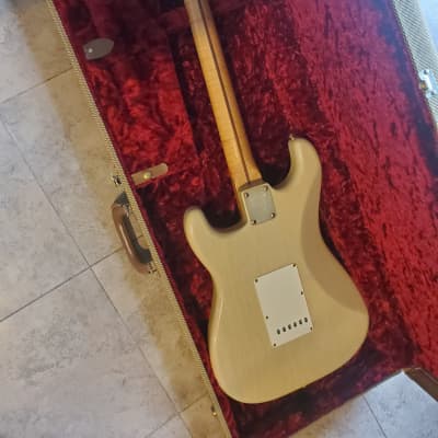 Fender Stratocaster '56 closet classic relic figured maple neck image 3
