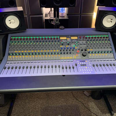 Neve 8424 24-CHANNEL CONSOLE WITH MOTORIZED FADERS 2022