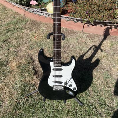 Hondo II Stratocaster 80/90's SSS Black for sale