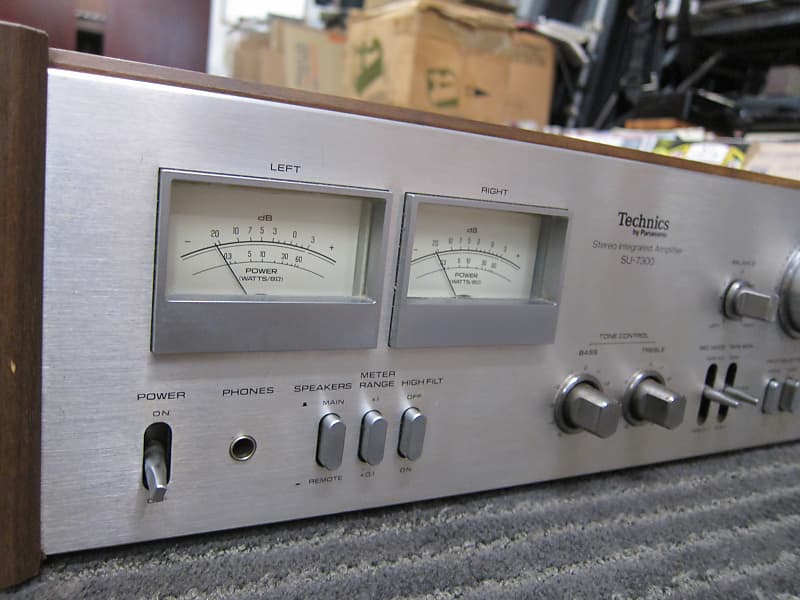 Technics SU-7300 Stereo Amp VU Back Lit VU Meters, Phono, Ex Sound, Japan  1970s