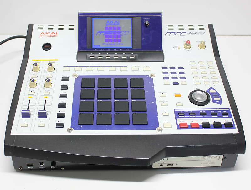 Akai MPC4000 MPC 4000 Drum Machine Sampler Sequencer Workstation 24 Bit  With MAX 512MB Ram 8 Output Board FX Card 160GB HD