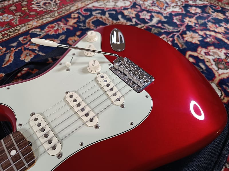 Fender Classic Series '60s Stratocaster with Rosewood | Reverb