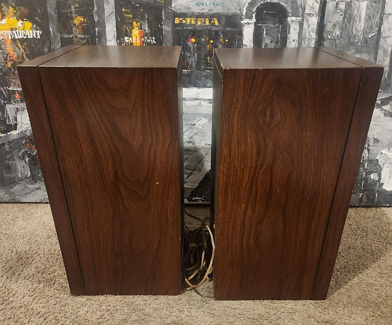 Magnavox Vintage Pair of Magnavox S-8752 Bookshelf Speakers 80s