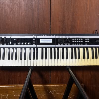 Korg X50 61-Key Synthesizer Keyboard w/ box, power supply 100-240V