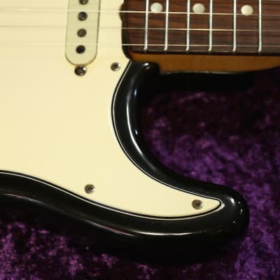 Fender  Stratocaster August 1968 3 Tone Sunburst image 4