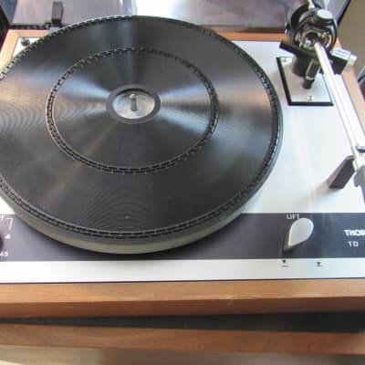 Thorens TD160B turntable with Magnepan Unitrac tone arm in excellent condition image 1