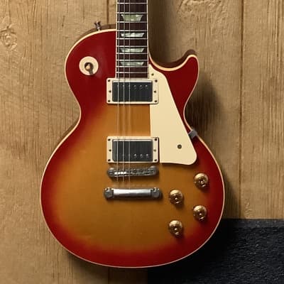2000 Gibson Les Paul Classic (w/ OHSC) image 2