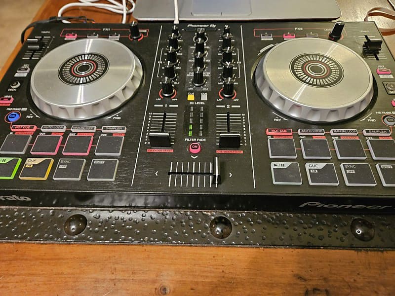 Pioneer DDJ SB3 2 Channel DJ Controller   Reverb