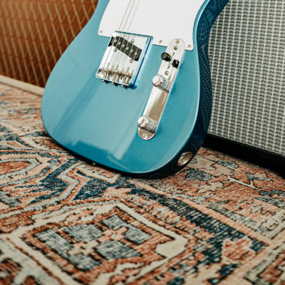 Fender 70th Anniversary Esquire - Lake Placid Blue image 2