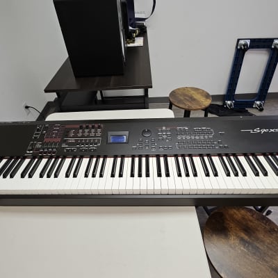 Yamaha S90 XS 88-key Master Keyboard 2009 - Present - Black