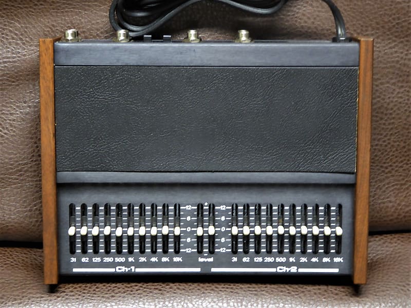 MXR 114 Stereo Equalizer 2 Ch Graphic 10 Band EQ Pedal - Used
