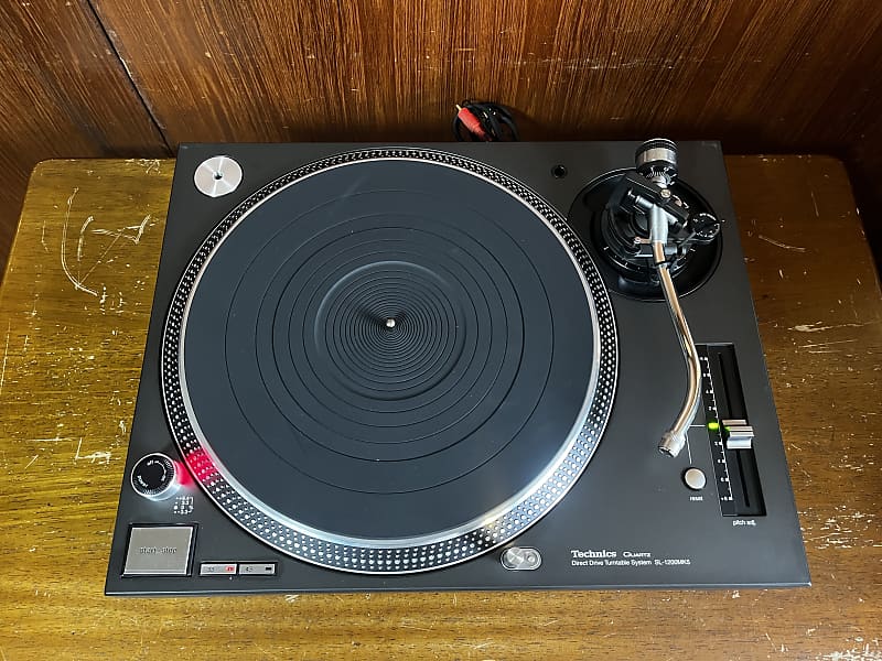 Technics SL-1200MK5 Black Analog DJ Turntables