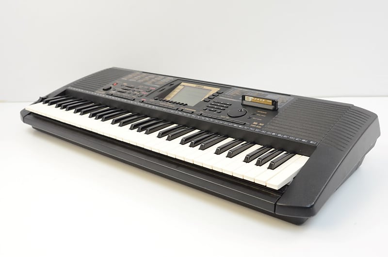 Yamaha PSR-530 Music Workstation w/ XG Bonus Cartridge