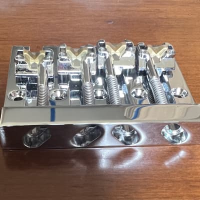 ベース HIP SHOT KickAss Bass Bridge Chrome Hipshot KickAss Bass Bridge