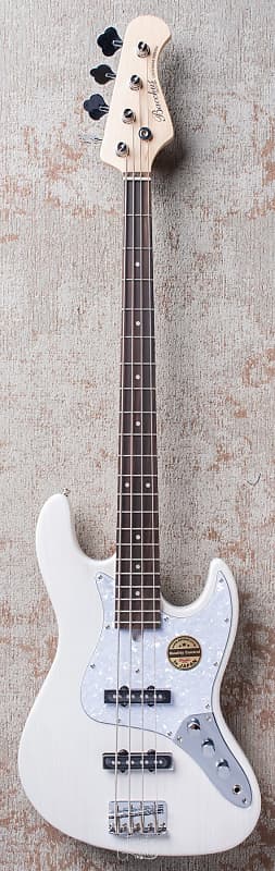 Bacchus Universe Series Jazz Bass Fresno - Blanco | Reverb España