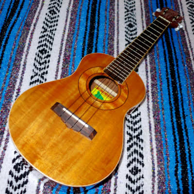 Big Island Ukulele  Concert Hawaiian Curly Koa Discontinued Model with Case Gloss Natural image 1