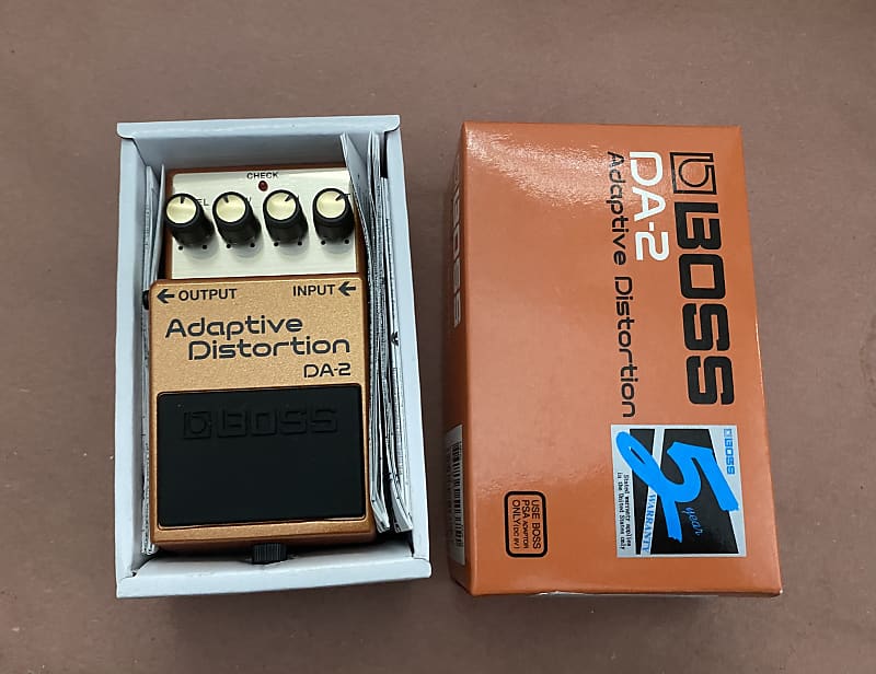 Boss DA-2 Adaptive Distortion