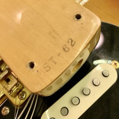 Fender CIJ Stratocaster ST-62G Deluxe Gold 3 Tone sunburst 1994 original vintage mij srv custom crafted in japan image 9