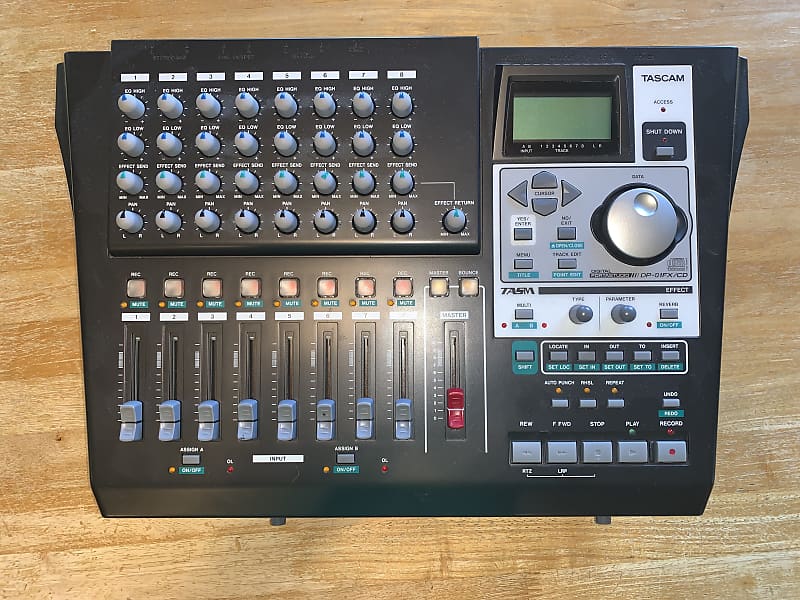 TASCAM DP 01 FX CD Reverb