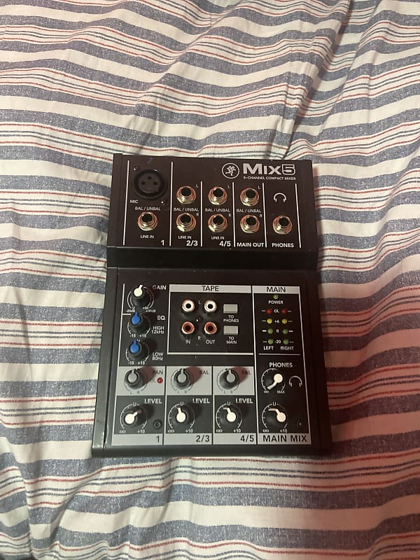 Mackie Mix5 5-Channel Compact Mixer image 1