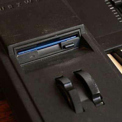 Kurzweil K2000s Sampler Keyboard image 10