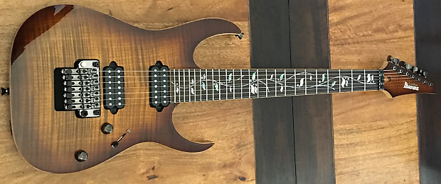 J custom 7 deals string