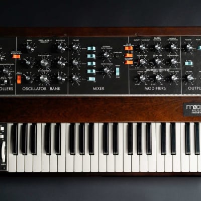 Moog Minimoog Model D Reissue 44-Key Monophonic Synthesizer (2022)  Black / Wood Brand New //ARMENS//