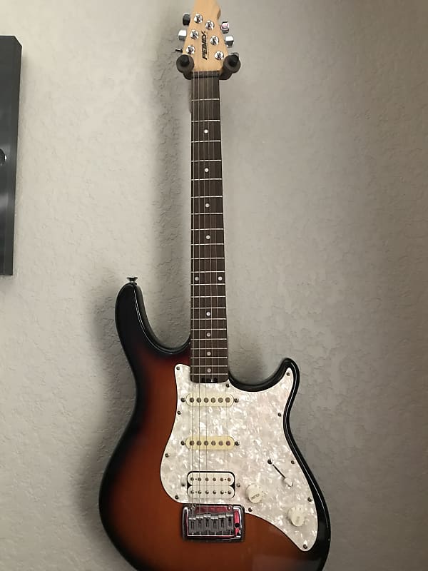 Peavey Predator Plus Sunburst Strat style 90s-00s | Reverb Peavey Predator Plus Sunburst Strat style 90s-00s | Reverb