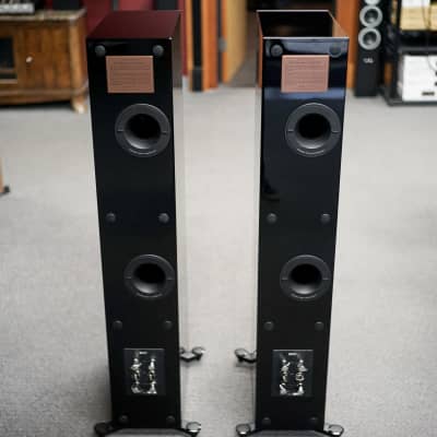 Kef Reference 3 Floor Standing Speaker Pair - Gloss Black - Demo Pair image 6