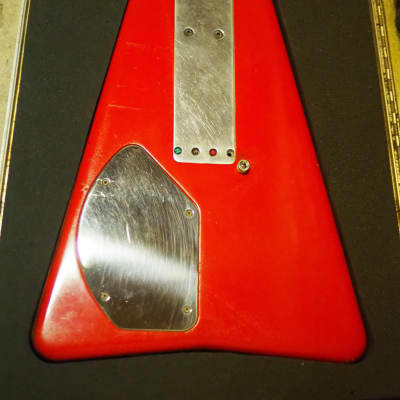Travis Bean TB-4000 Wedge Bass 1977 - RARE FERRARI RED image 3