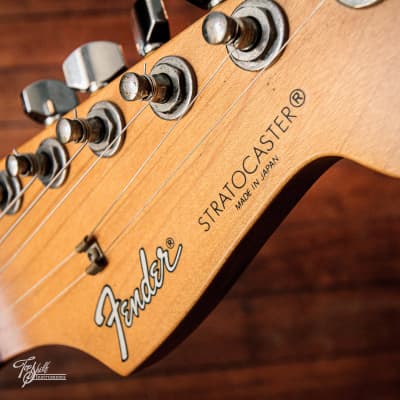 Fender Japan Standard Stratocaster ST-43 Rebel Yellow 1998 | Reverb The  Netherlands