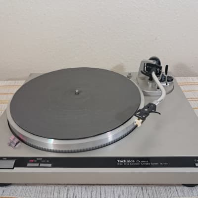 Technics SL-Q2 Direct Drive Turntable Vintage Japan Silver Tested 70s image 1