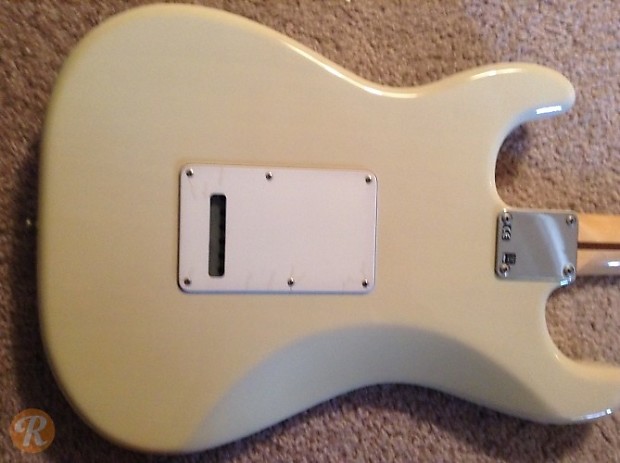 Fender FSR Standard Stratocaster White Blonde 2010 image 3
