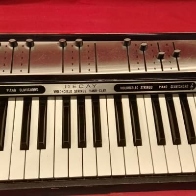 Elka Rhapsody 610 string synthesizer image 2