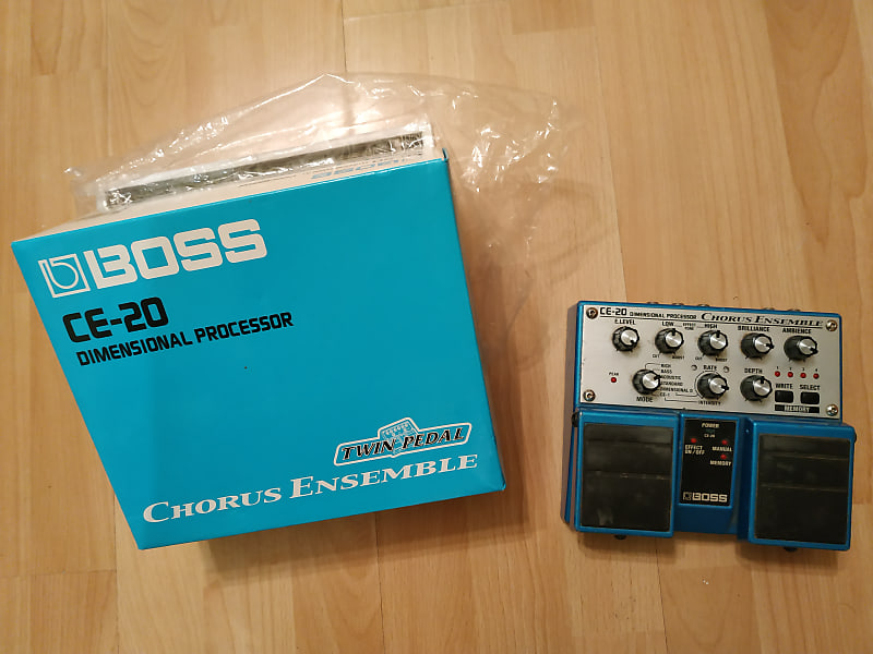 Boss CE-20 CE20 Modulation Chorus Ensemble Twin Pedal Guitar Fx Stompbox image 1